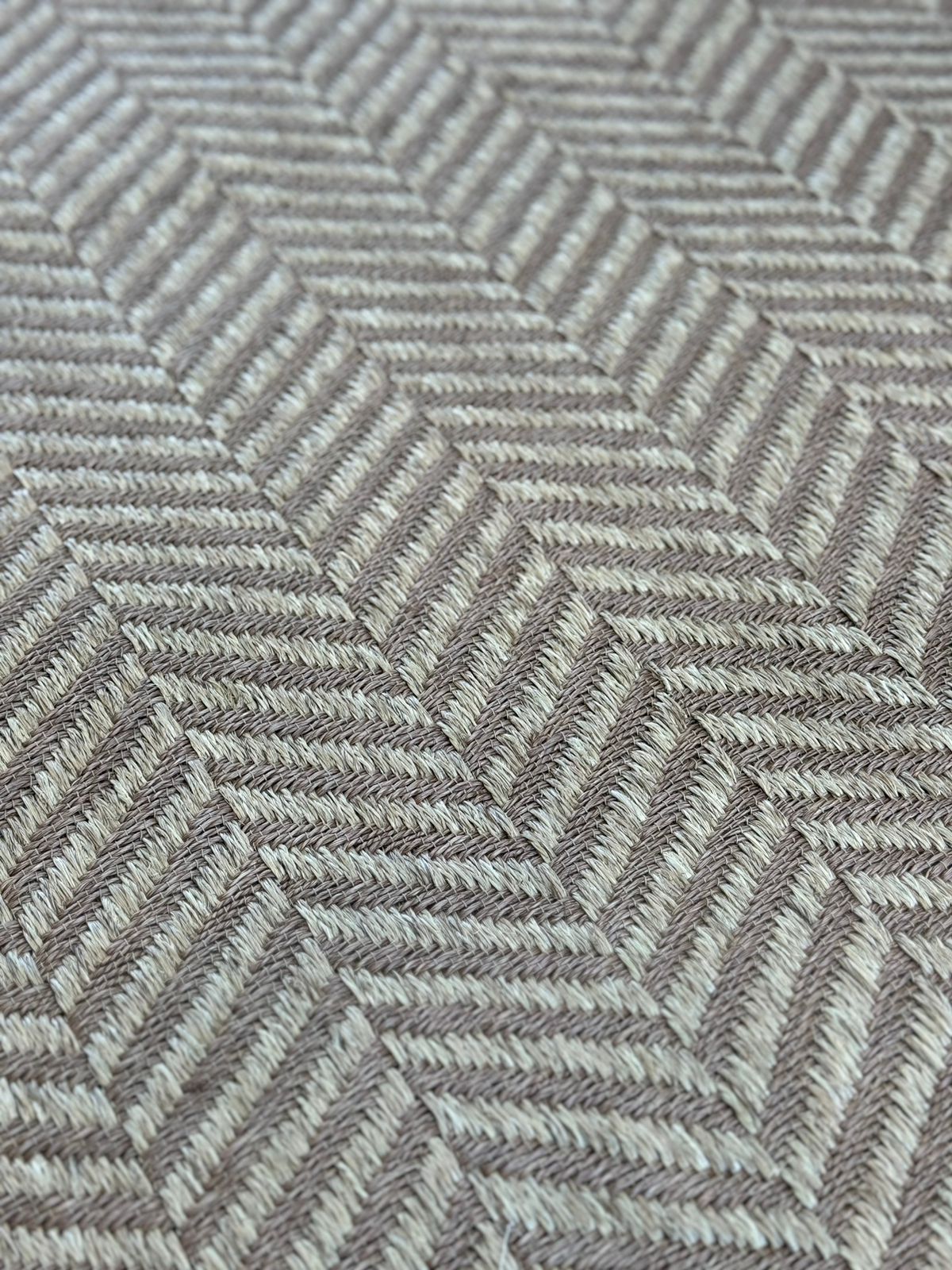 Fique Fishbone Woven Rug / F22