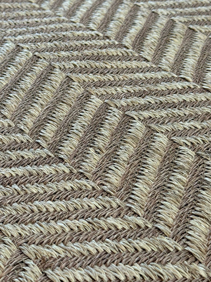 Fique Fishbone Woven Rug / F22